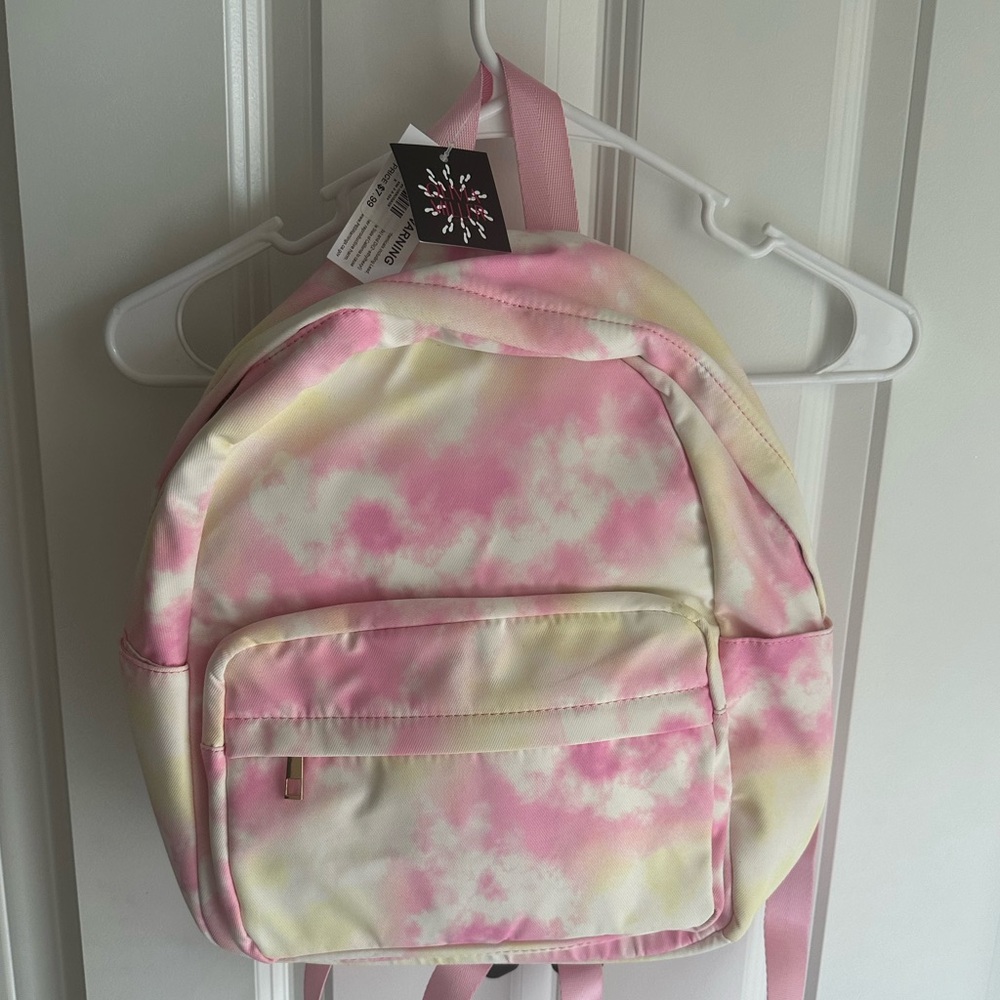 Olivia Miller Women's Taylor Backpack Women's Bag - Picture 3 of 3
